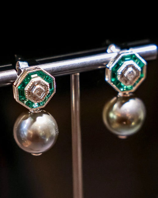 Tahitian Pearl Emerald Earrings No. 01