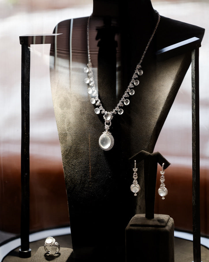 White Jadeite Necklace No. 02