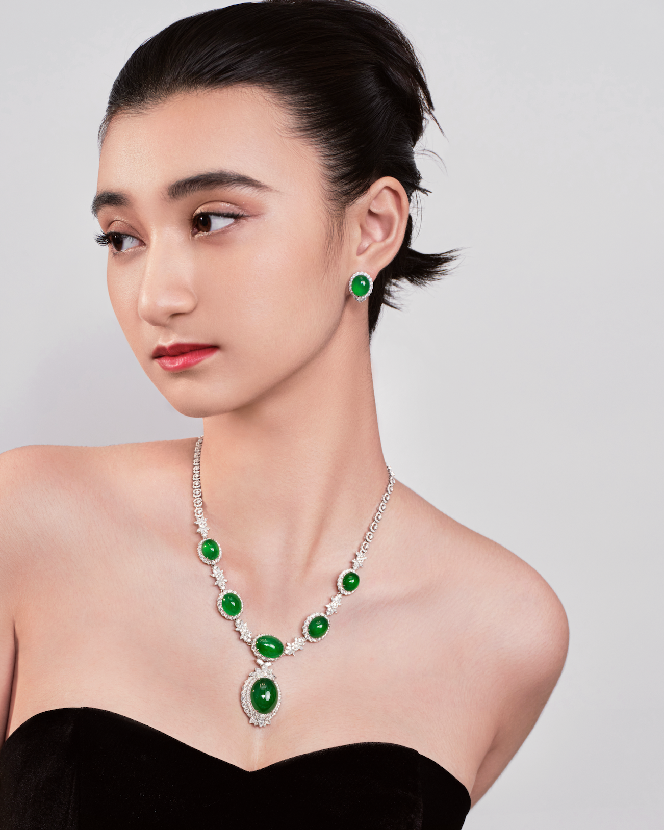 Jadeite Necklace No. 03