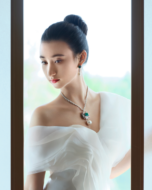 Emerald Pearl Necklace No. 01